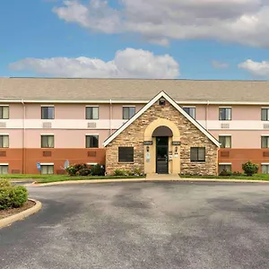 Suburban East Hotel